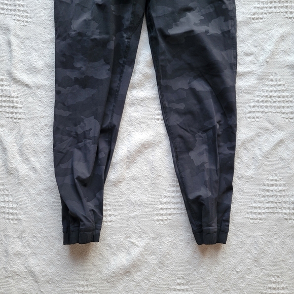 Lululemon Adapted State High-Rise Jogger *28" - Picture 6 of 12